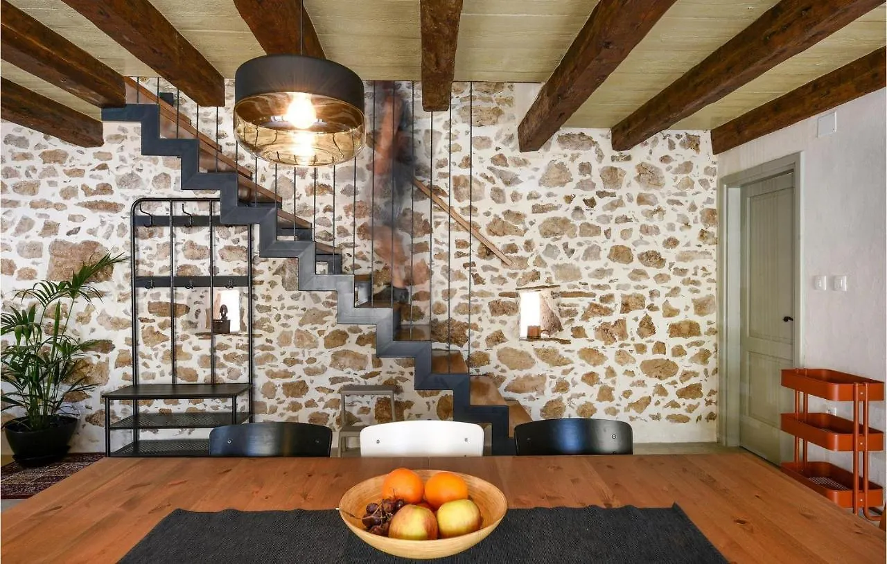 Villa Dvori Nin 0*,