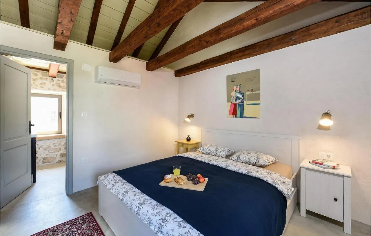 Villa Dvori Nin